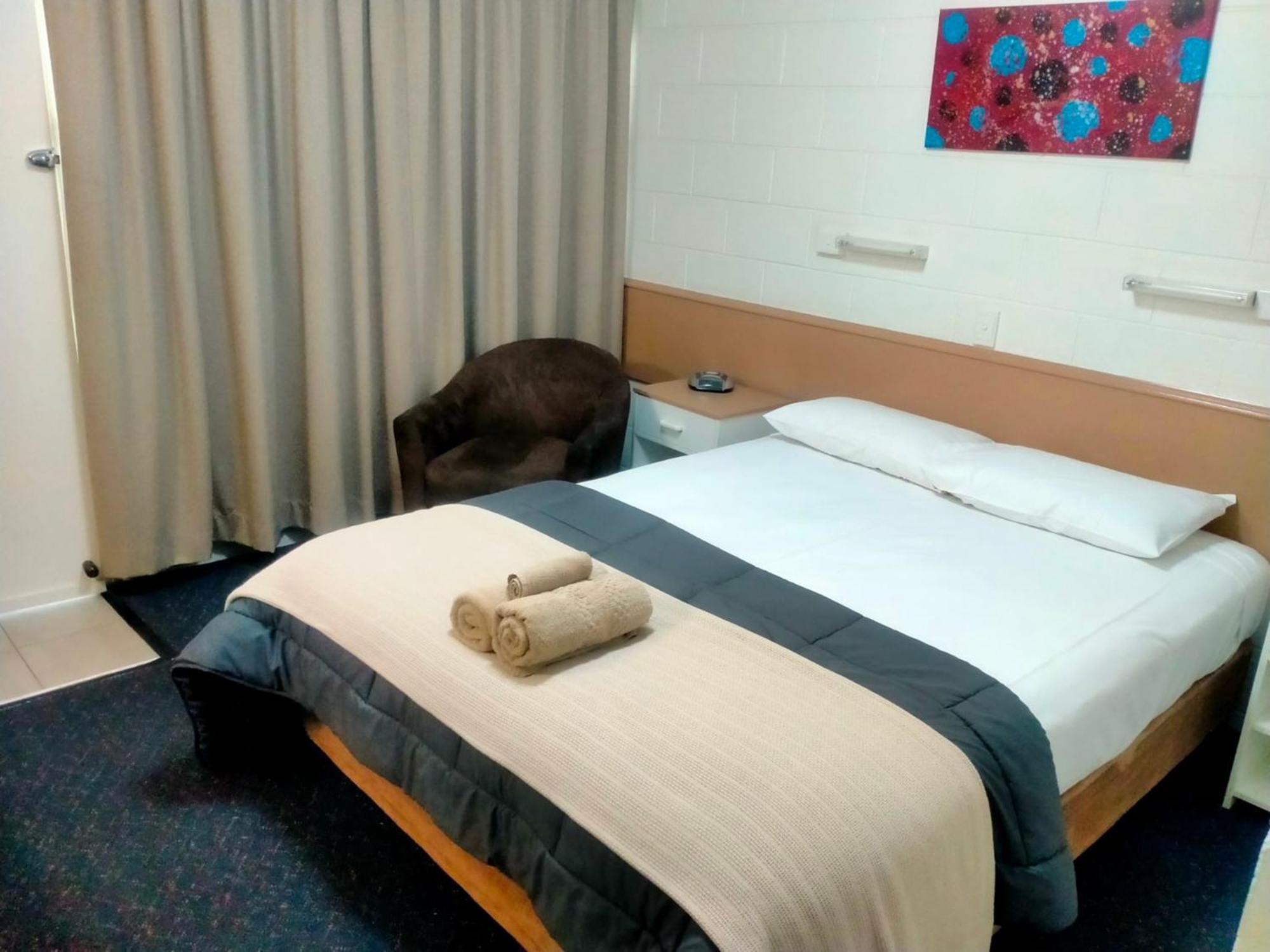 Oakey Motel Екстер'єр фото