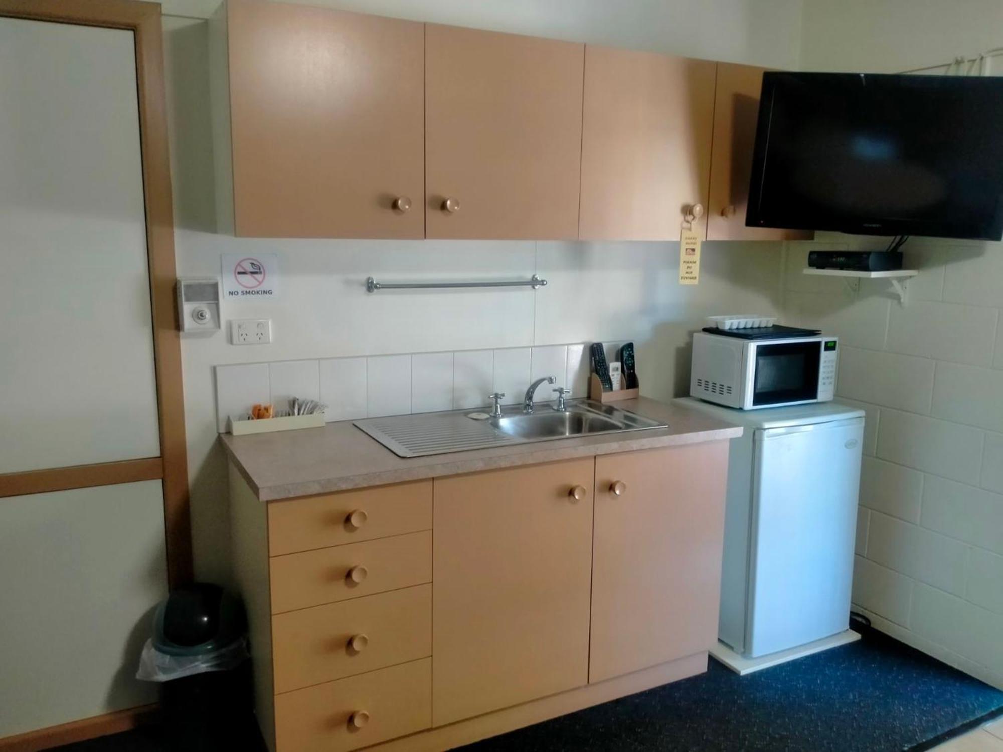 Oakey Motel Екстер'єр фото