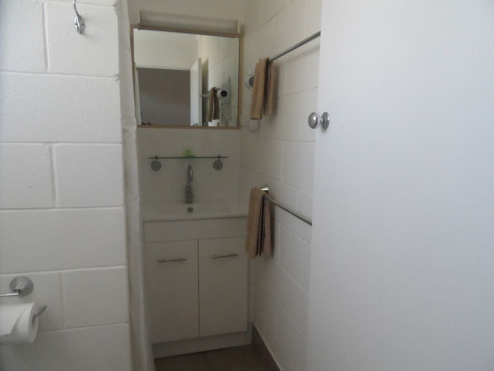 Oakey Motel Екстер'єр фото